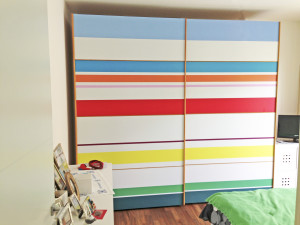 Rivestimento armadio con pellicole adesive