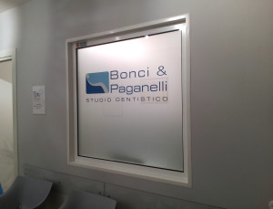 vetrofania studio dentistico